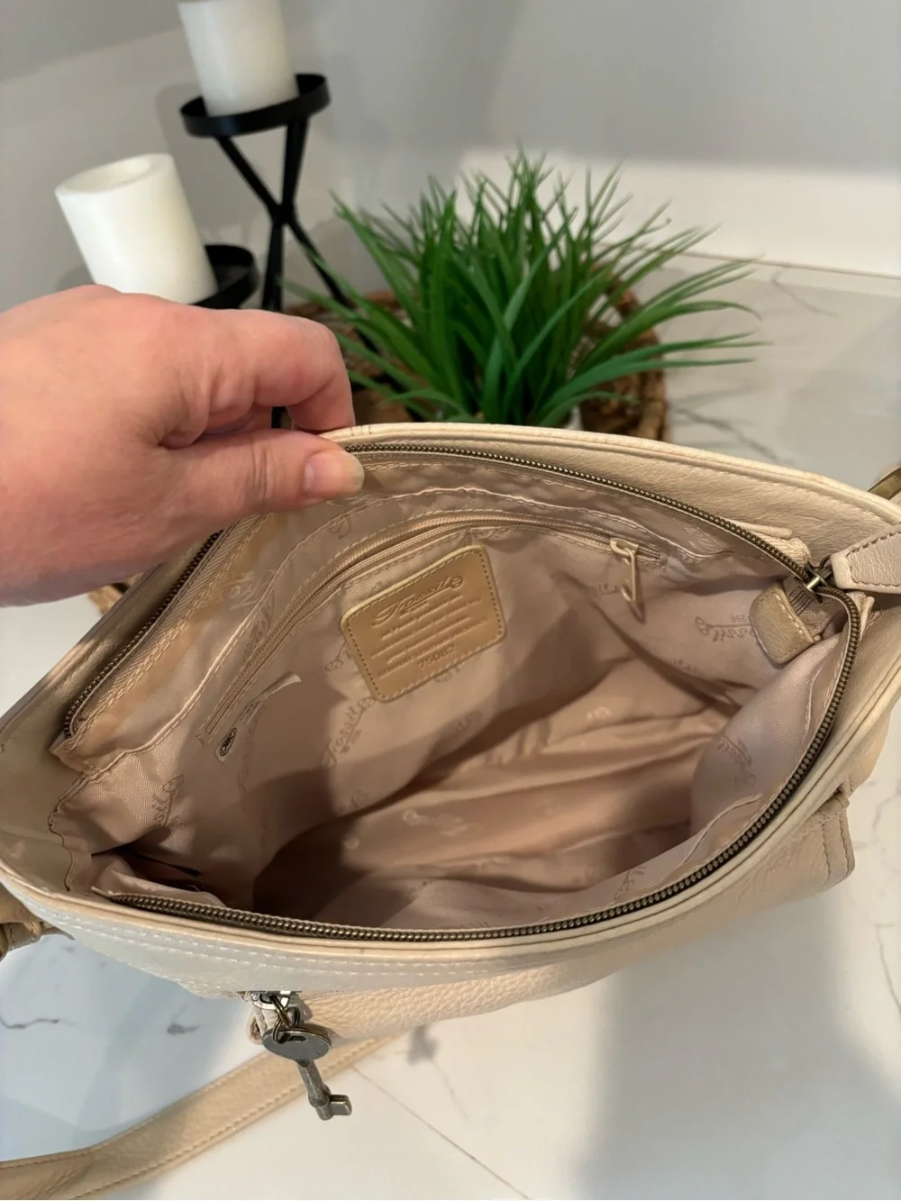 Fossil Vintage 1990’s Pebbled Leather Organizer Crossbody Light Beige 75082